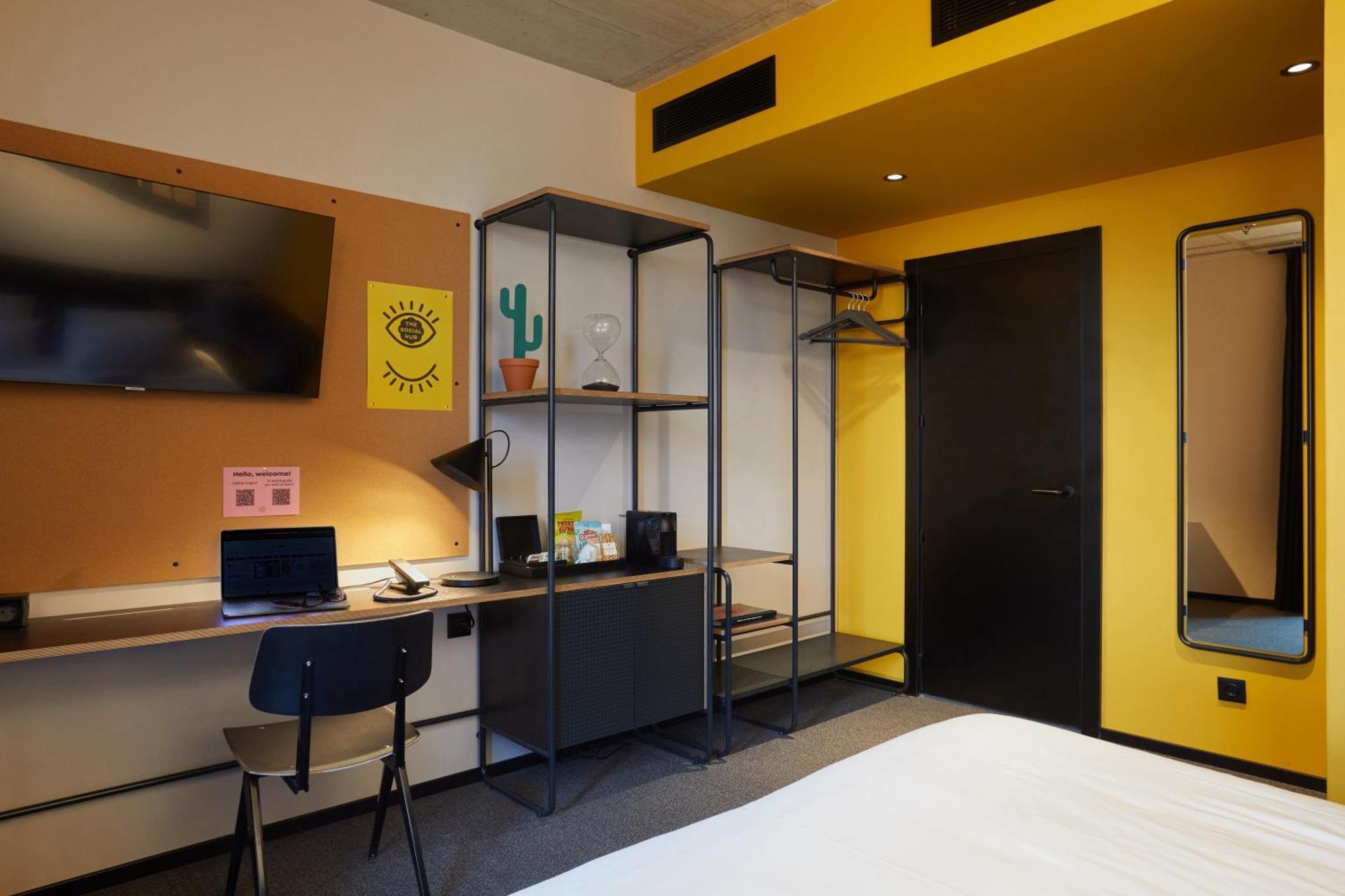 The Social Hub Barcelona Poblenou Hotel Exterior foto