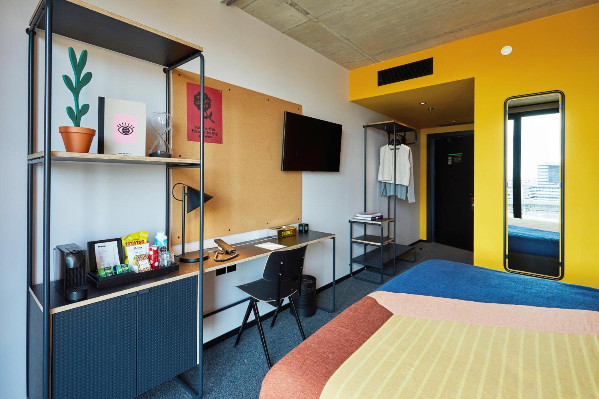 The Social Hub Barcelona Poblenou Hotel Exterior foto