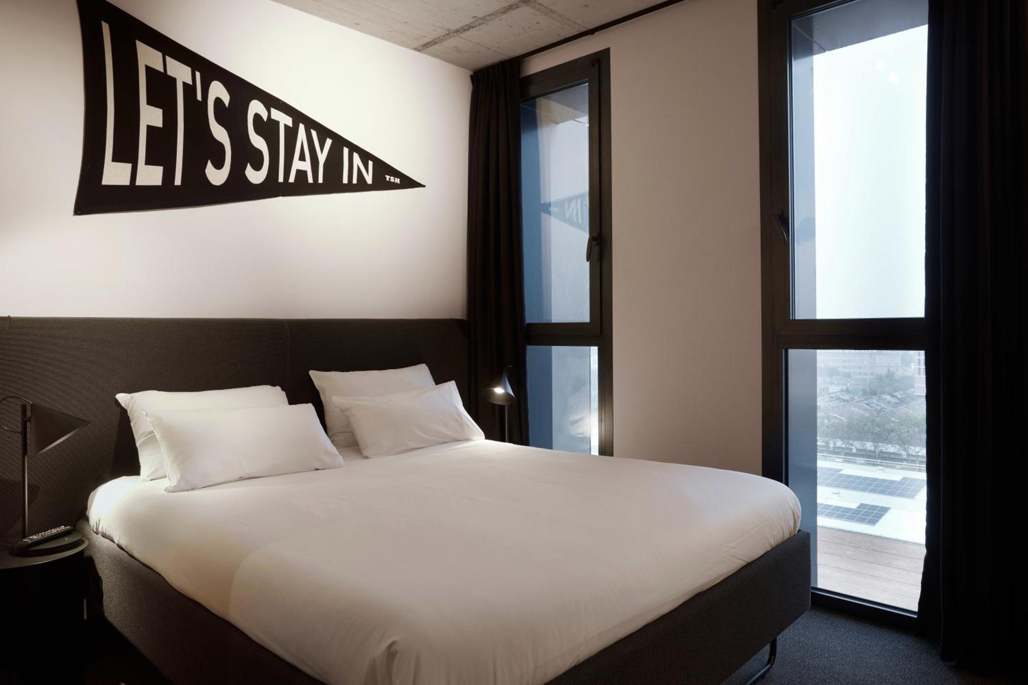 The Social Hub Barcelona Poblenou Hotel Exterior foto