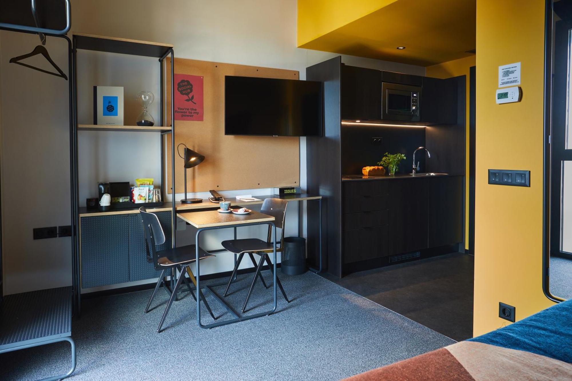 The Social Hub Barcelona Poblenou Hotel Exterior foto